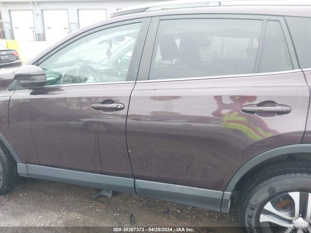 Toyota RAV4 LE 2017 2T3BFREV4HW629185 Image 14