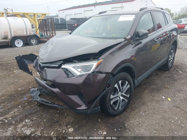 Toyota RAV4 LE 2017 2T3BFREV4HW629185 Image 17