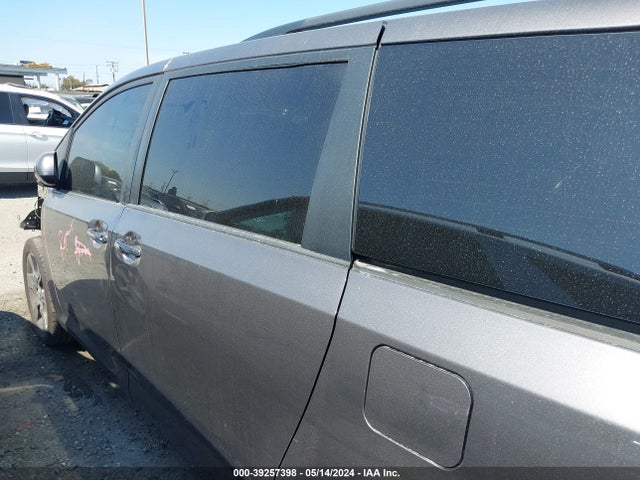 Toyota Sienna Se 8 Passenger 2015 5TDXK3DC3FS665480 Image 15
