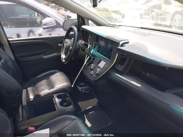 Toyota Sienna Se 8 Passenger 2015 5TDXK3DC3FS665480 Image 5