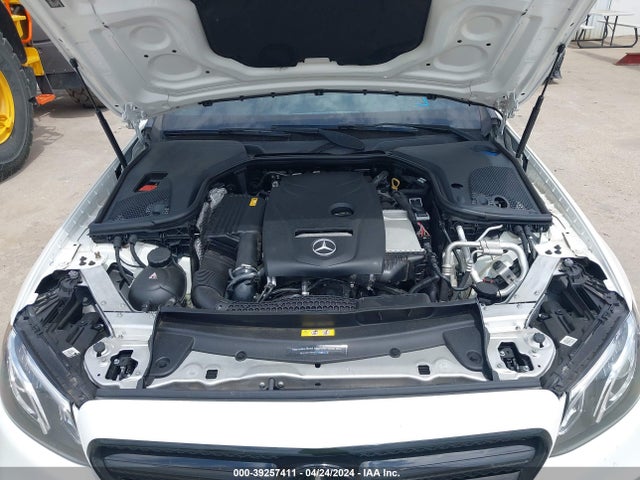 Mercedes-Benz E 300 2018 WDDZF4JB1JA395613 Image 10