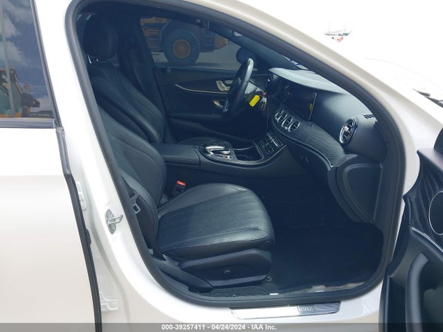 Mercedes-Benz E 300 2018 WDDZF4JB1JA395613 Image 5