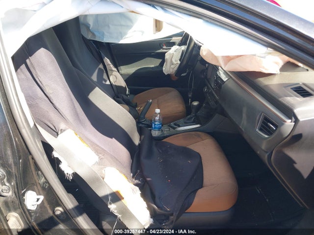 Toyota COROLLA LE 2015 2T1BURHE1FC277322 Image 5