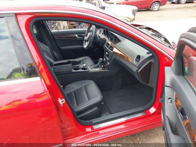 WDDGF4HB4EG229697 Mercedes-Benz C 250 Luxury/sport