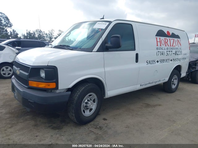 Chevrolet Express 2500 Work Van 2015 1GCWGFCFXF1119489 Image 2