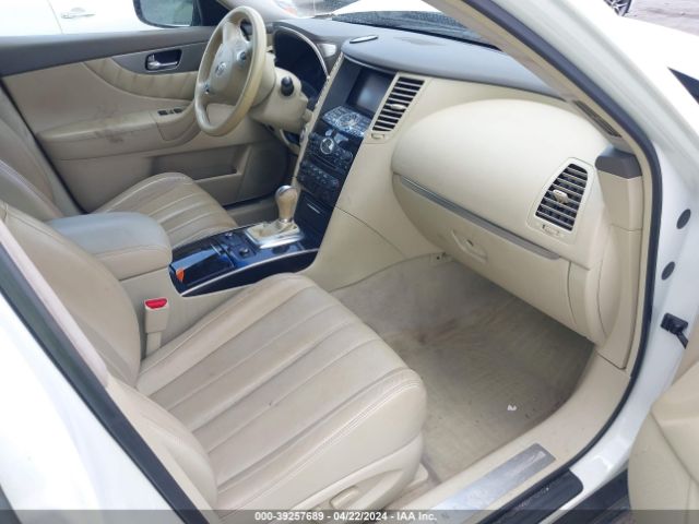 JN8CS1MU8HM142471 Infiniti QX70