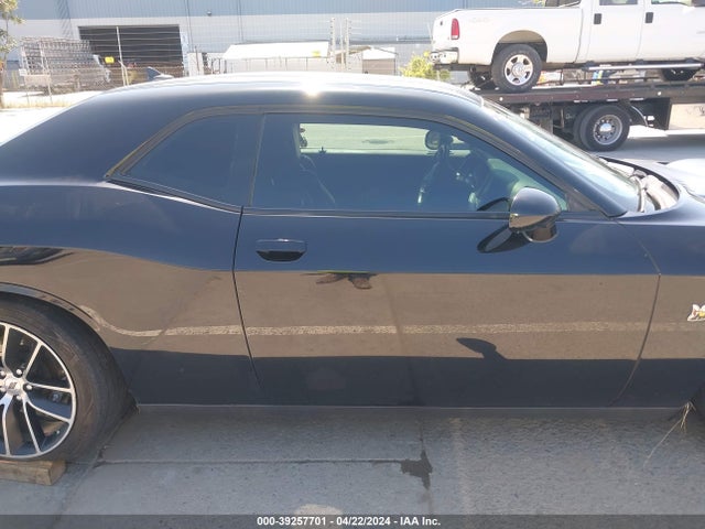 Dodge Challenger 392 Hemi Scat Pack Shaker 2017 2C3CDZFJ2HH610970 Image 13