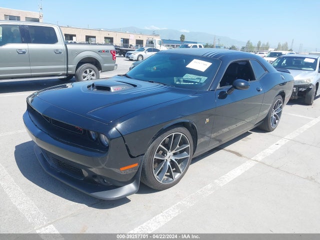 Dodge Challenger 392 Hemi Scat Pack Shaker 2017 2C3CDZFJ2HH610970 Image 2