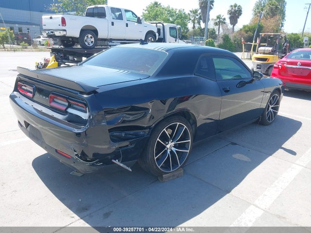 Dodge Challenger 392 Hemi Scat Pack Shaker 2017 2C3CDZFJ2HH610970 Image 4