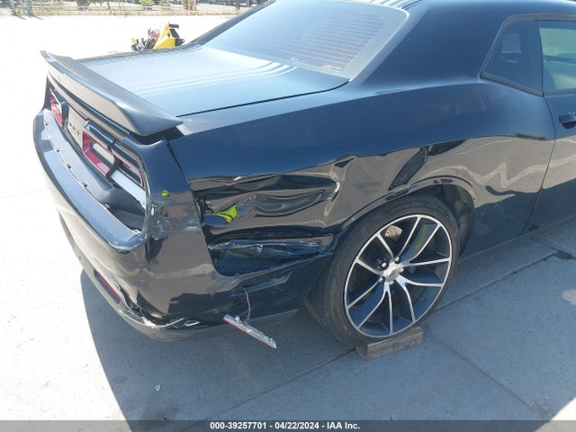 Dodge Challenger 392 Hemi Scat Pack Shaker 2017 2C3CDZFJ2HH610970 Image 6