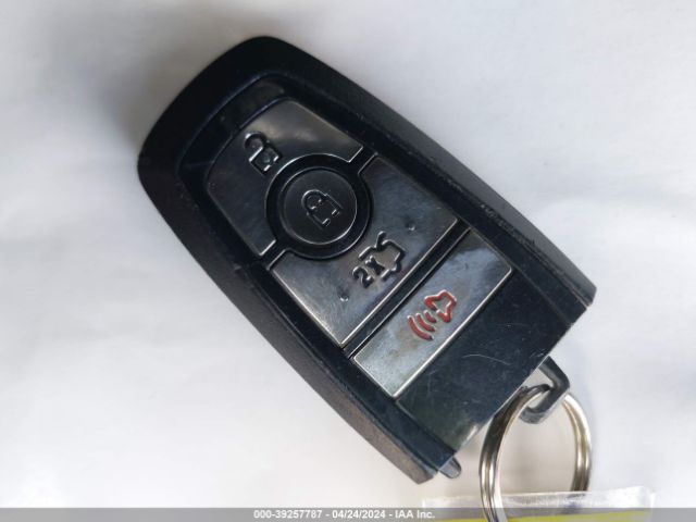 3FA6P0HD7KR174055 Ford FUSION SE
