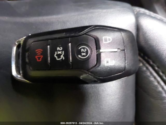 2LMPJ8KP8HBL35375 Lincoln Mkx Select