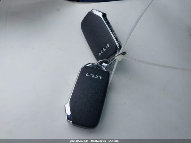 KNDCR3LE3P5090477 KIA Niro Ex Touring