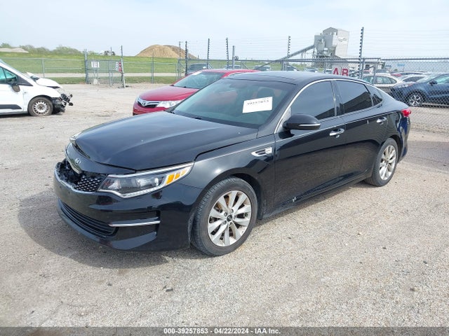 KIA OPTIMA EX 2018 5XXGU4L34JG200489 Image 2