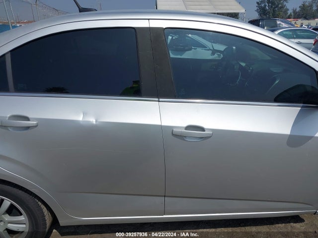 Chevrolet Sonic Lt Auto 2014 1G1JC5SH7E4172093 Image 13