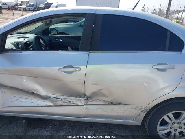 Chevrolet Sonic Lt Auto 2014 1G1JC5SH7E4172093 Image 14