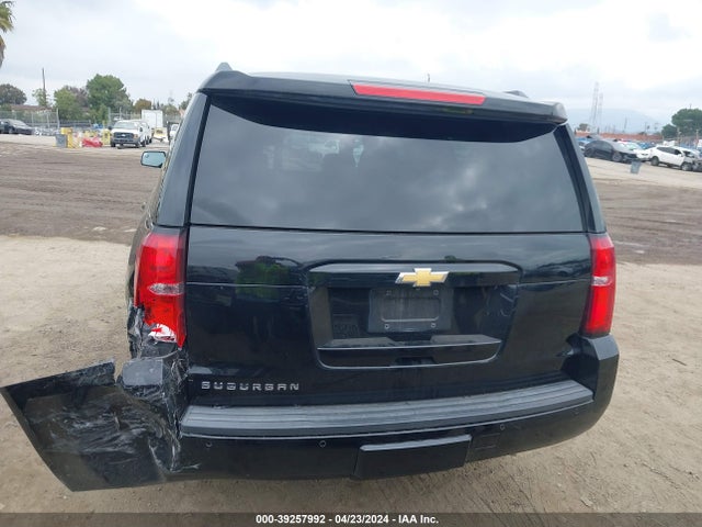 Chevrolet Suburban Lt 2018 1GNSCHKC3JR146984 Image 16