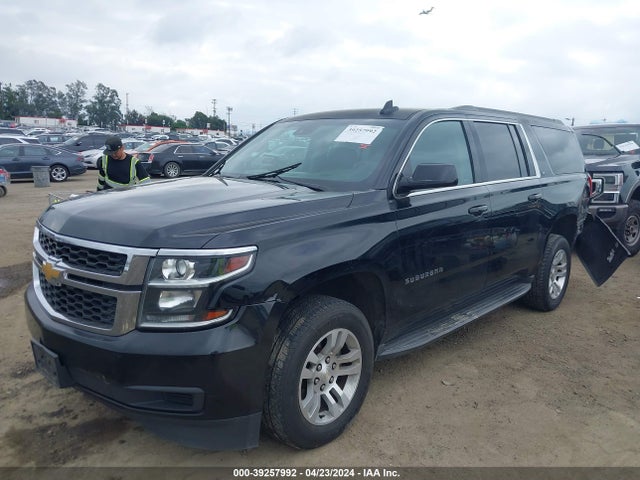 Chevrolet Suburban Lt 2018 1GNSCHKC3JR146984 Image 2