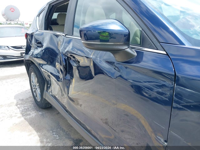 Mazda Cx-5 Touring 2017 JM3KFACL3H0214714 Image 17