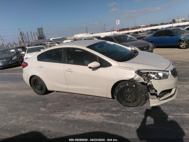 KIA FORTE LX 2015 KNAFK4A68F5374296 Image 13