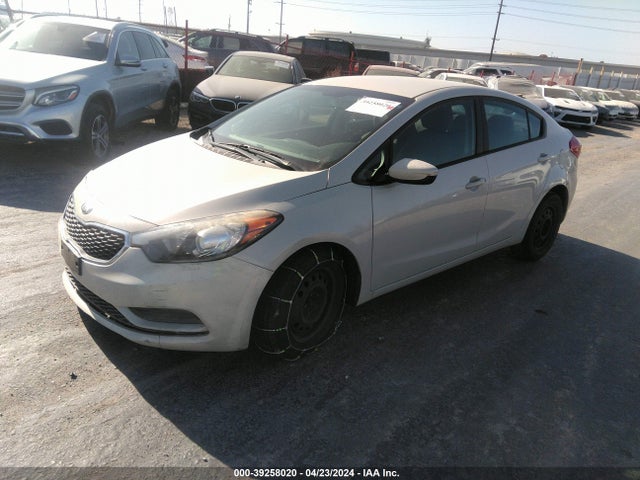 KIA FORTE LX 2015 KNAFK4A68F5374296 Image 2