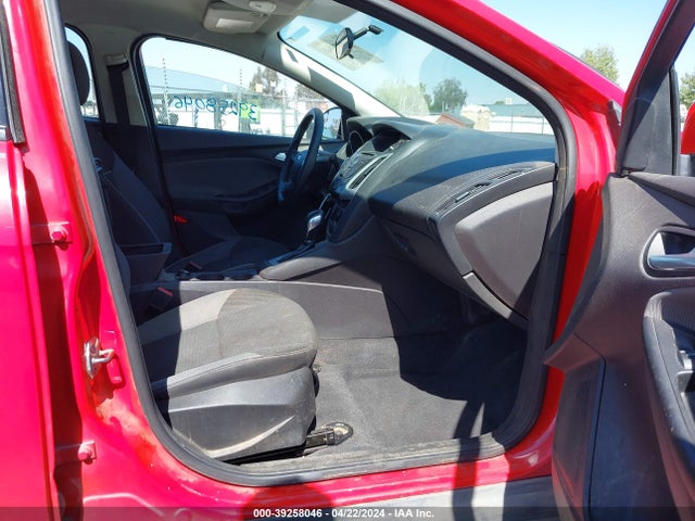 Ford FOCUS SE 2014 1FADP3F29EL187077 Image 5