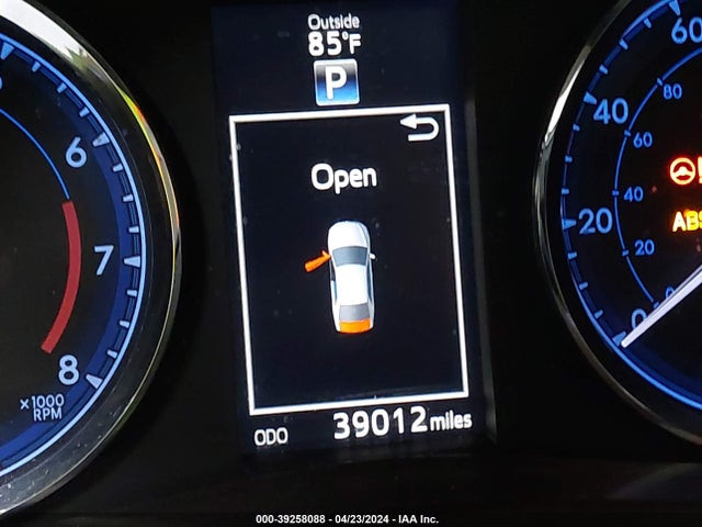 Toyota COROLLA SE 2017 5YFBURHE5HP604663 Image 15
