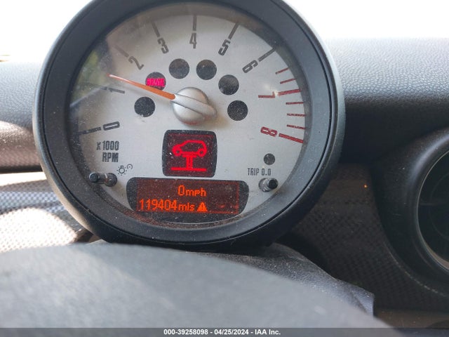 2011 MINI COOPER S CLUBMAN WMWZG3C59BTY30065 Photo 6