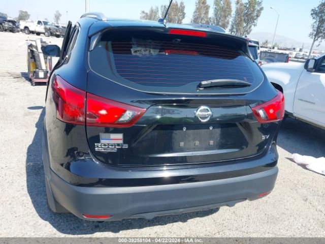 JN1BJ1CP6HW021189 Nissan Rogue Sport Sv