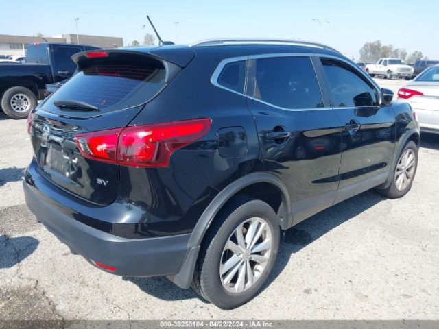 JN1BJ1CP6HW021189 Nissan Rogue Sport Sv
