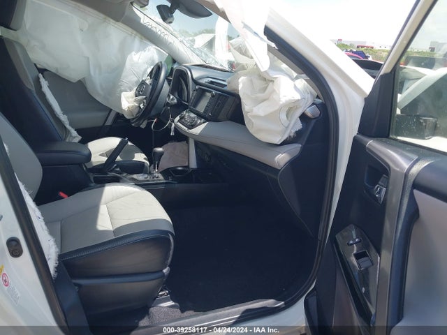 Toyota Rav4 Limited 2017 JTMYFREV2HD104908 Image 5