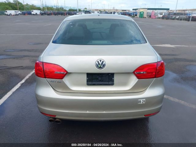 3VW2K7AJ0EM255154 Volkswagen Jetta 2.0l S