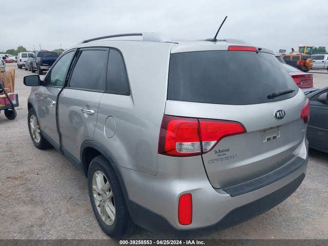 KIA SORENTO LX 2015 5XYKT3A65FG566761 Image 3