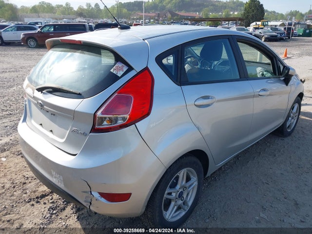Ford FIESTA SE 2019 3FADP4EJ3KM153239 Image 4