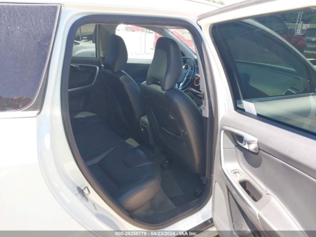 YV440MDKXG2781450 Volvo Xc60 T5 Drive-e Premier