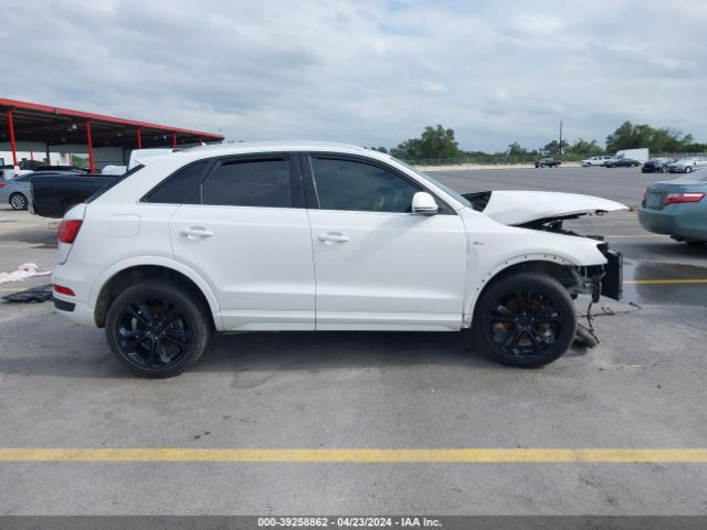 WA1GCCFS7HR006556 Audi Q3 2.0t Premium