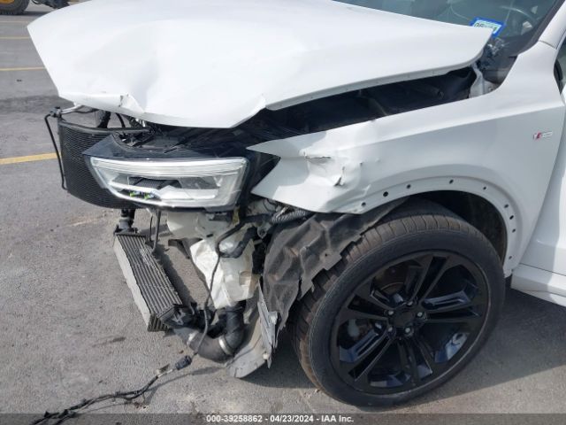 WA1GCCFS7HR006556 Audi Q3 2.0t Premium