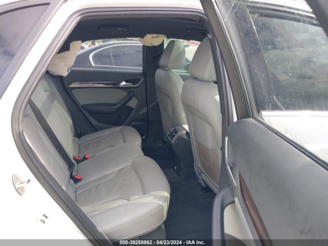 WA1GCCFS7HR006556 Audi Q3 2.0t Premium