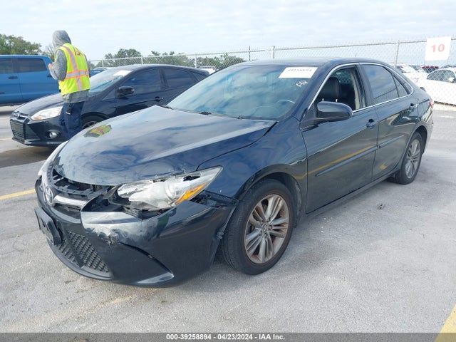 Toyota CAMRY SE 2015 4T1BF1FK6FU043339 Image 2