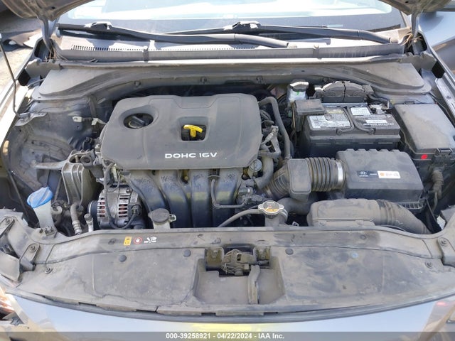 Hyundai ELANTRA SE 2018 5NPD74LF2JH353655 Image 10