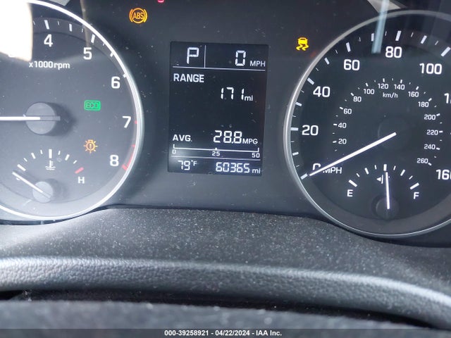 Hyundai ELANTRA SE 2018 5NPD74LF2JH353655 Image 16
