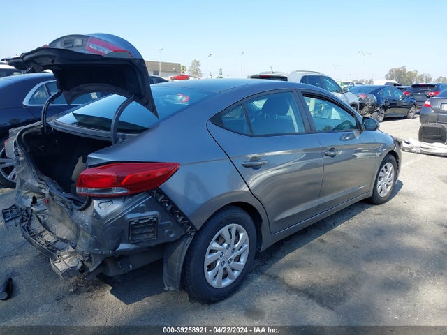 Hyundai ELANTRA SE 2018 5NPD74LF2JH353655 Image 4
