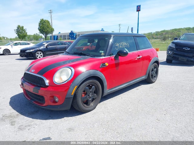 2011 MINI COOPER WMWSU3C57BT094396 Photo 1