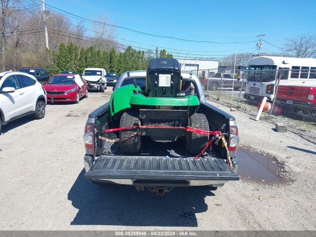 Toyota Tacoma Base V6 2015 3TMLU4EN3FM195756 Image 17
