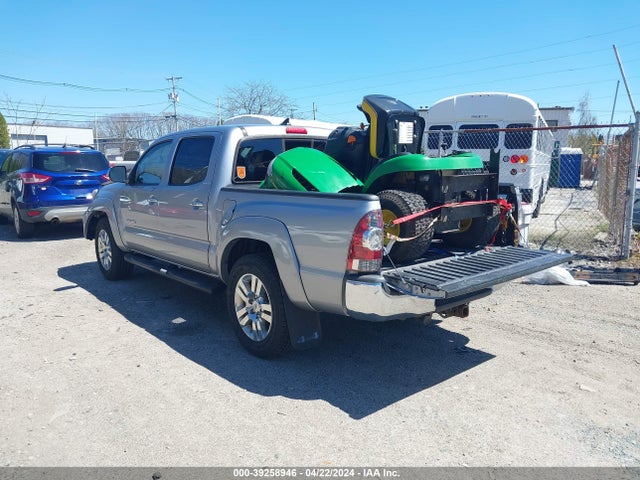 Toyota Tacoma Base V6 2015 3TMLU4EN3FM195756 Image 3