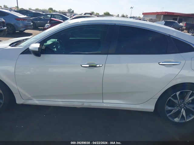 Honda Civic Touring 2019 19XFC1F96KE009664 Image 14