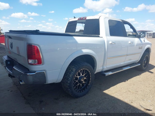 RAM 1500 Laramie  4x4 5'7 Box 2018 1C6RR7NT3JS137603 Image 4
