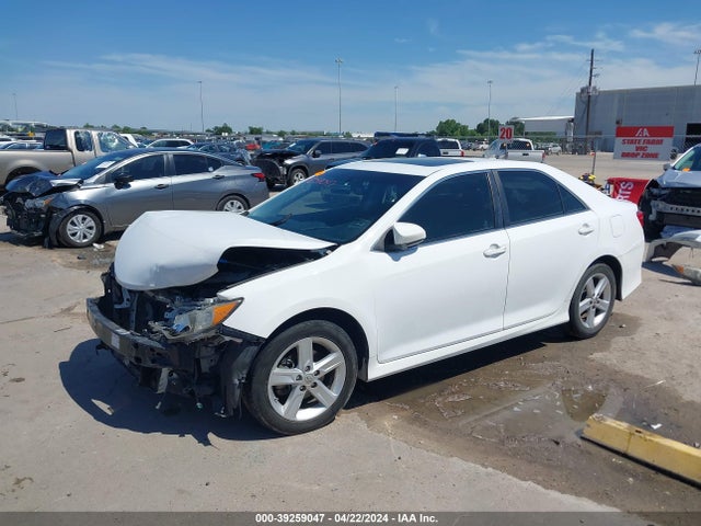 Toyota CAMRY SE 2014 4T1BF1FK2EU869622 Image 2
