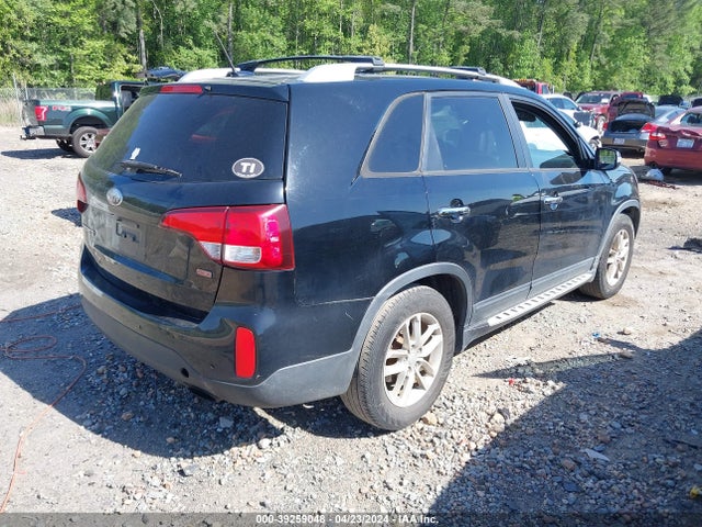 KIA SORENTO LX 2014 5XYKT4A61EG468136 Image 4