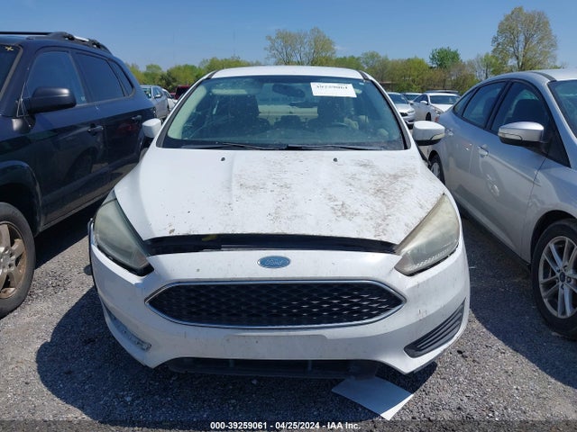 Ford FOCUS SE 2015 1FADP3F25FL215345 Image 6